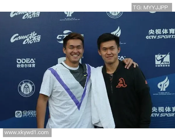 重庆网球队灵活性变革引发热议助力网球运动新发展